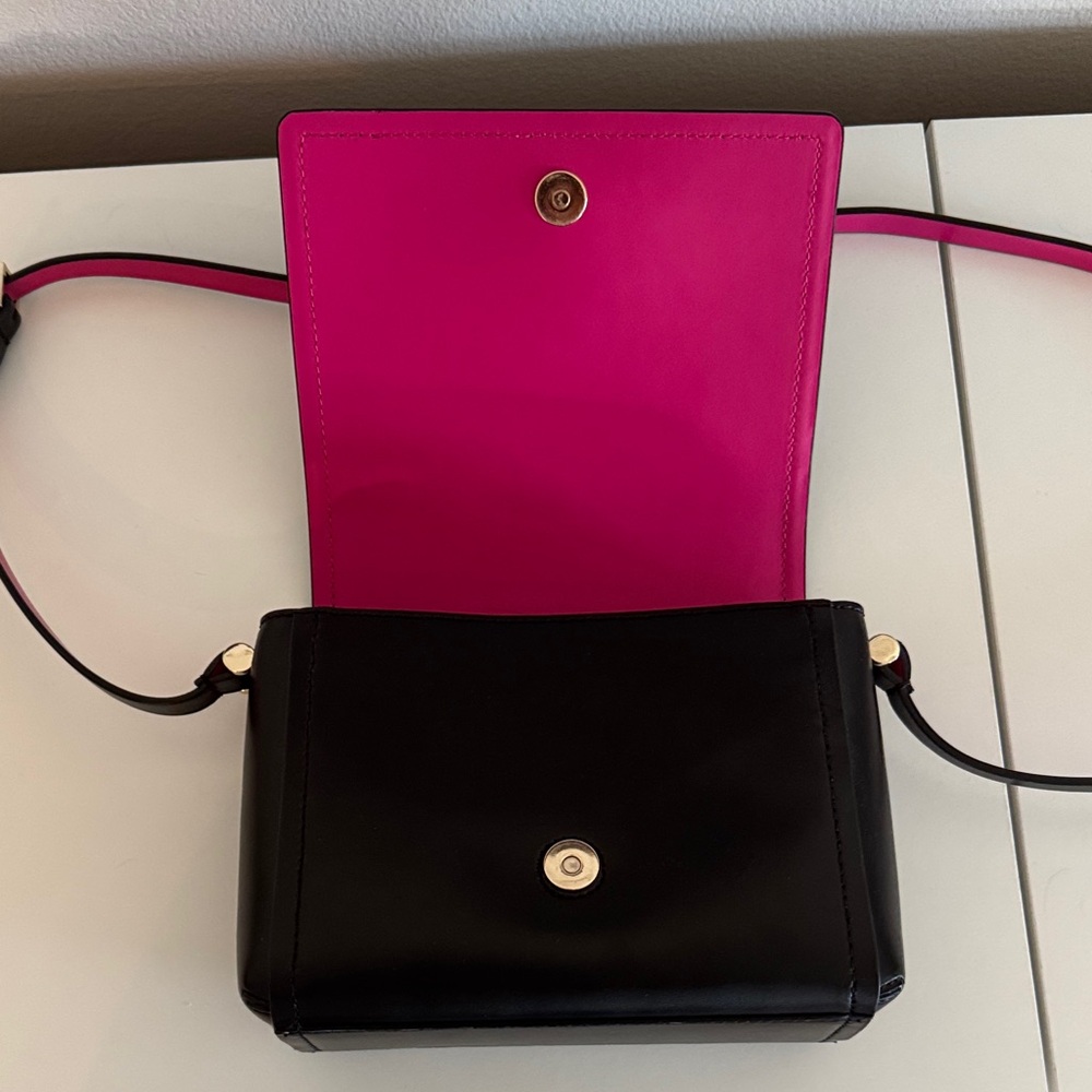 Kate Spade Purse - Picture 5 of 9